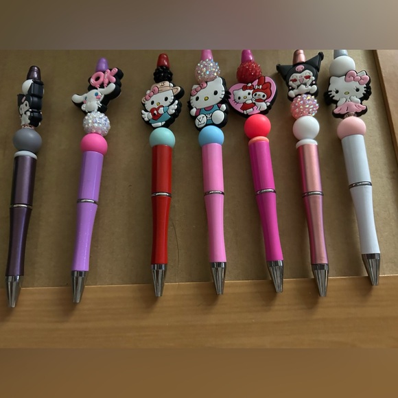 Hello kitty and friends handcrafted pens (pick one) - Picture 2 of 6